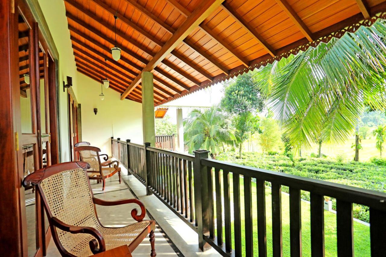Villa Peacock Walahanduwa Exterior photo