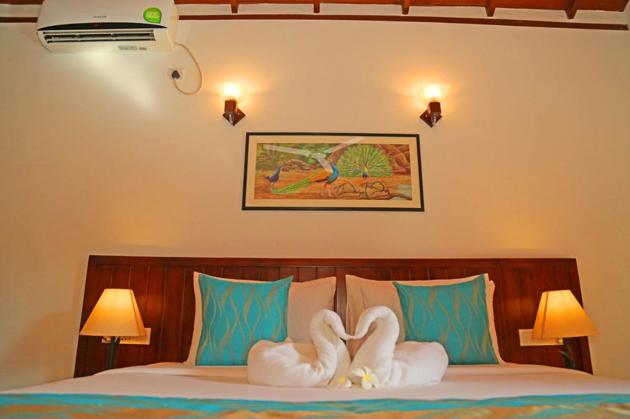 Villa Peacock Walahanduwa Exterior photo